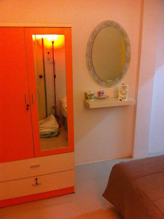 Lemon Tree Motel Сураттхани Экстерьер фото